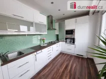 Pronájem bytu 2+1, Kralupy nad Vltavou - Lobeček, nám. Mládežníků, 54 m2