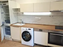 Pronájem bytu 1+kk, Praha - Vysočany, Vysočanské náměstí, 35 m2