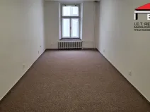 Pronájem bytu 1+kk, Opava, Sněmovní, 45 m2