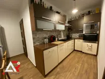Prodej bytu 3+1, Hustopeče, Školní, 78 m2