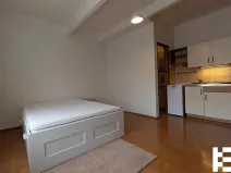 Pronájem bytu 1+kk, Praha - Vysočany, Novovysočanská, 26 m2