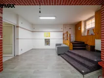 Prodej obchodního prostoru, Karlovy Vary, K. Čapka, 113 m2