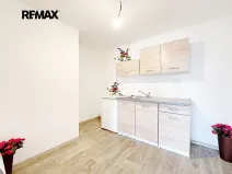 Pronájem obchodního prostoru, Neslovice, Lesní, 66 m2