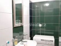 Pronájem bytu 2+kk, Praha - Kobylisy, Zenklova, 55 m2