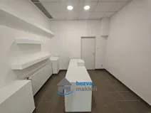 Pronájem obchodního prostoru, Pardubice, Smilova, 63 m2
