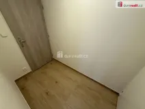 Pronájem bytu 1+kk, Praha - Smíchov, Na Valentince, 50 m2
