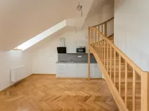 Pronájem atypického bytu, Praha - Staré Město, Kozí, 62 m2