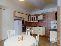 Prodej rodinného domu, Hrusice, Náves, 245 m2