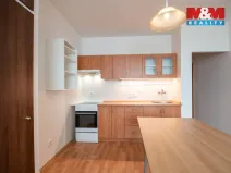 Pronájem bytu 2+kk, Hradec Králové - Třebeš, třída Edvarda Beneše, 50 m2