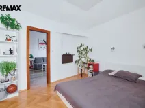 Pronájem bytu 2+1, Praha - Bubeneč, Bubenečská, 69 m2