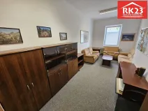 Pronájem kanceláře, Mariánské Lázně, Nádražní náměstí, 19 m2