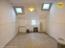 Prodej bytu 2+1, Opava, Ostrožná, 47 m2