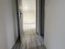 Pronájem bytu 1+kk, Praha - Strašnice, Královická, 32 m2
