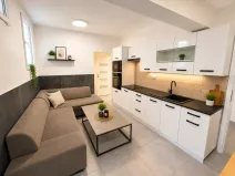 Prodej bytu 2+kk, Praha - Letňany, Třinecká, 51 m2