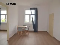 Pronájem bytu 2+kk, Praha - Žižkov, Jeseniova, 48 m2