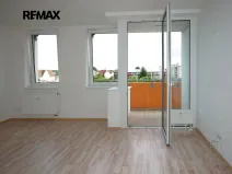 Prodej bytu 1+kk, Velký Osek, U hřiště, 33 m2