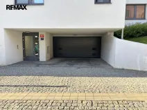Pronájem garážového stání, Praha - Smíchov, Na Neklance, 15 m2