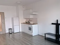 Pronájem bytu 1+kk, Praha - Letňany, Hlučkova, 34 m2