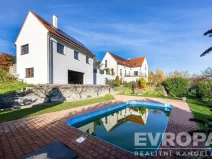 Prodej rodinného domu, Košátky, 350 m2