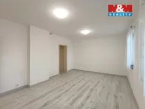 Pronájem bytu 1+1, Kladno, V. Burgra, 40 m2