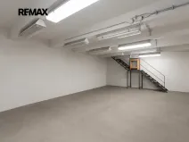 Pronájem skladu, Praha - Strašnice, Starostrašnická, 140 m2