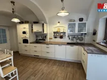 Prodej rodinného domu, Černovice, Dobešovská, 300 m2