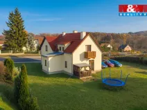 Prodej rodinného domu, Lochovice, 180 m2