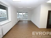 Pronájem kanceláře, Plzeň, Klatovská třída, 82 m2