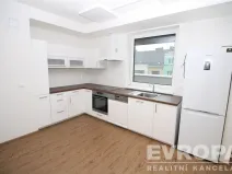 Pronájem kanceláře, Plzeň, Klatovská třída, 82 m2