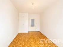 Prodej bytu 2+1, Praha - Kobylisy, Chabařovická, 62 m2