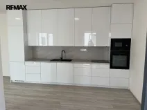 Prodej bytu 2+kk, Zlín, Tyršovo nábřeží, 71 m2