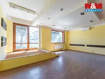 Pronájem obchodního prostoru, Praha - Horní Počernice, Náchodská, 121 m2
