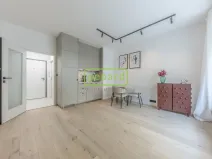 Pronájem bytu 1+kk, Praha, Krymská, 24 m2