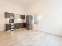 Pronájem bytu 2+kk, Praha - Holešovice, Letohradská, 43 m2