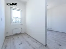 Pronájem bytu 1+kk, Praha - Hostivař, Arnošta Staňka, 29 m2