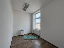 Pronájem obchodního prostoru, Kroměříž, Riegrovo náměstí, 130 m2
