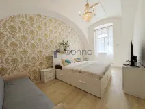 Pronájem bytu 1+1, Praha, Prvního pluku, 48 m2