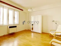 Pronájem bytu 2+kk, Praha, Viklefova, 39 m2
