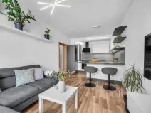 Prodej bytu 3+kk, Praha - Uhříněves, Oty Bubeníčka, 57 m2