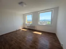 Pronájem bytu 1+kk, Chlumec, Podzimní, 31 m2