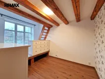 Pronájem bytu 1+kk, Praha - Nusle, Křesomyslova, 38 m2
