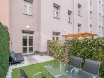 Pronájem bytu 1+kk, Praha - Libeň, Pod Labuťkou, 45 m2