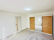 Pronájem bytu 1+1, Hradec Králové, Vysocká, 33 m2