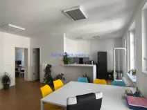 Pronájem kanceláře, Hradec Králové, třída Karla IV., 105 m2