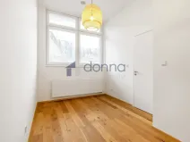 Pronájem bytu 2+kk, Praha, Perucká, 37 m2