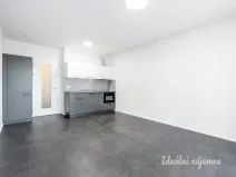 Pronájem bytu 1+kk, Praha - Vysočany, Poděbradská, 33 m2
