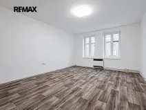 Pronájem bytu 1+1, Jindřichův Hradec, Tovární, 48 m2