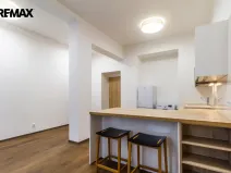 Pronájem bytu 1+kk, Praha - Žižkov, Cimburkova, 30 m2