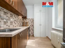 Prodej bytu 2+1, Pardubice - Zelené Předměstí, Benešovo náměstí, 53 m2