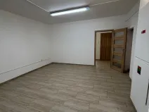 Pronájem obchodního prostoru, Třebíč - Nové Dvory, Kpt. Jaroše, 62 m2